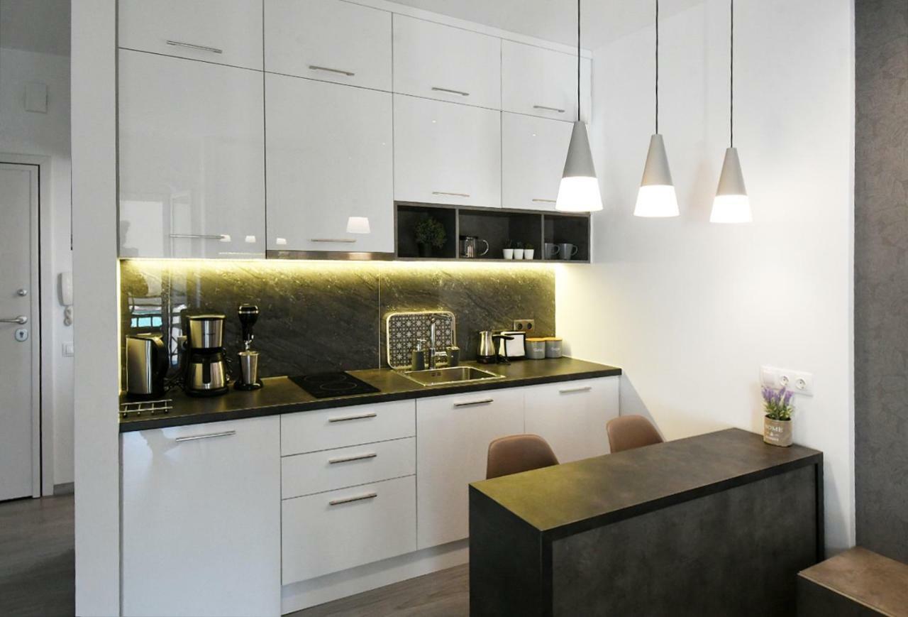 Nest Apartment Athena Bagian luar foto